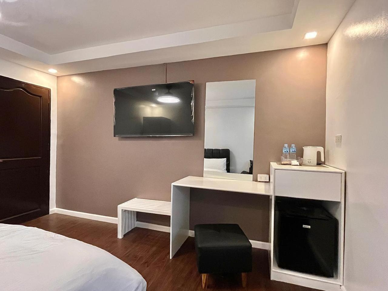 Vincent Resort Hotel Angeles Ngoại thất bức ảnh